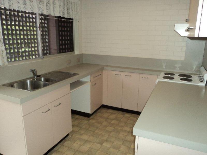 10/10 Preston Road, Manly QLD 4179