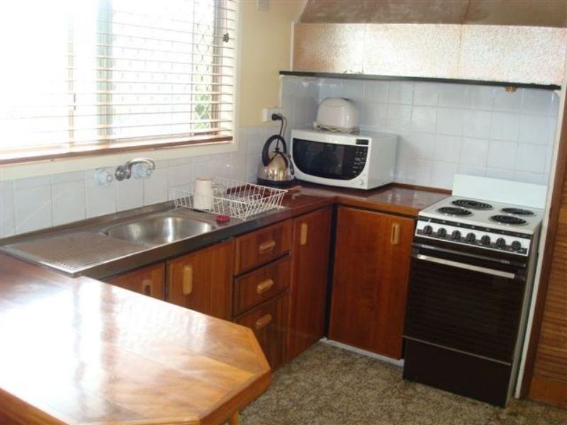 46 Roseberry Parade, Wynnum West QLD 4178