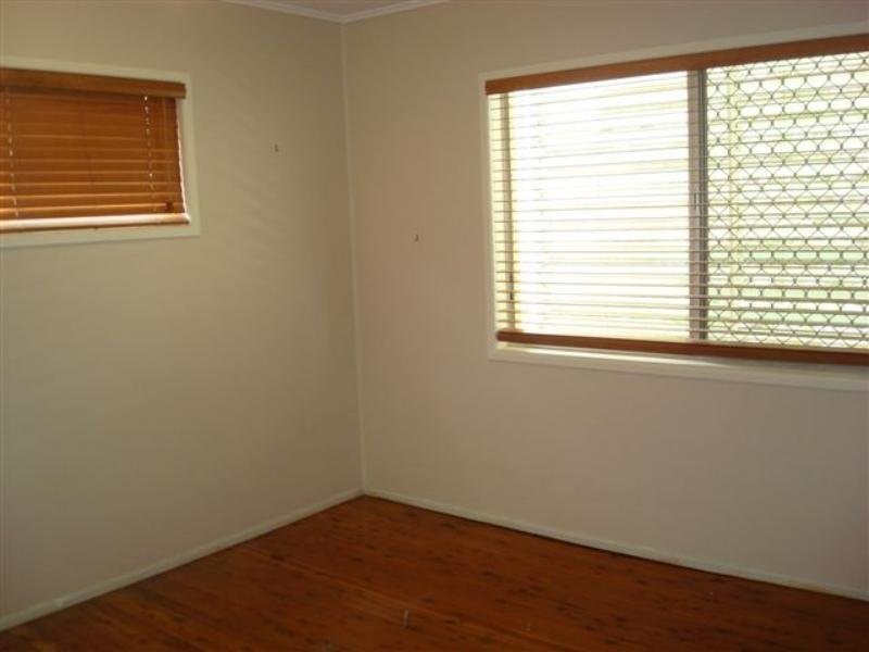 46 Roseberry Parade, Wynnum West QLD 4178