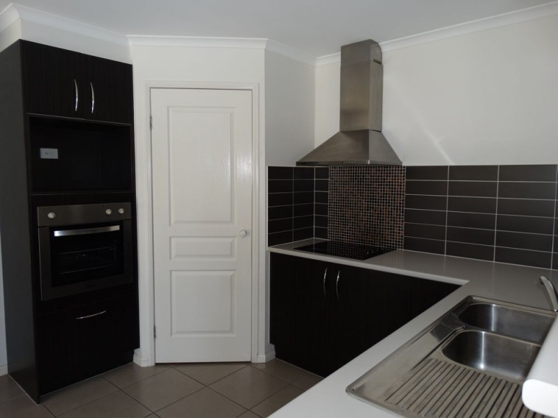 1 Paperbark Place, Wakerley QLD 4154
