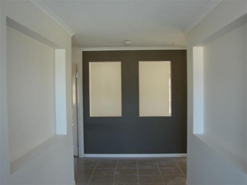 1 Paperbark Place, Wakerley QLD 4154