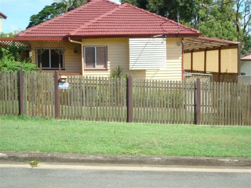 53 Gannon Avenue, Manly QLD 4179