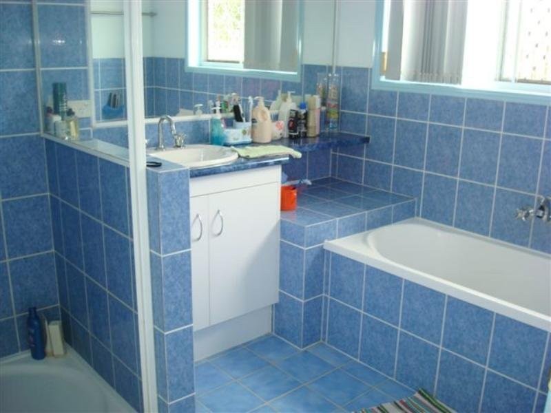 59 Amanda Street, Wynnum West QLD 4178