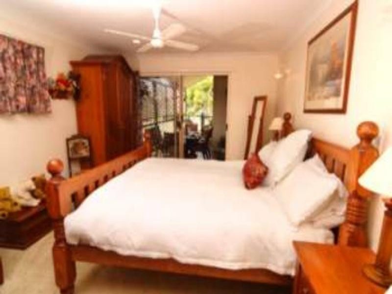 22 Stewart Parade, Manly QLD 4179