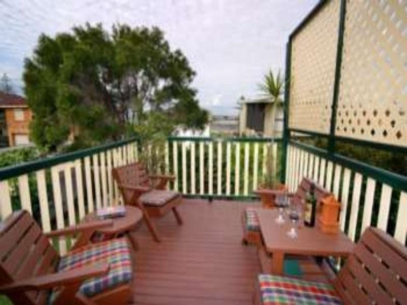 22 Stewart Parade, Manly QLD 4179