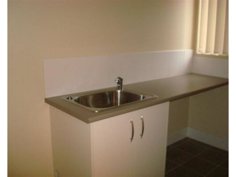 92 School Road, Wynnum West QLD 4178