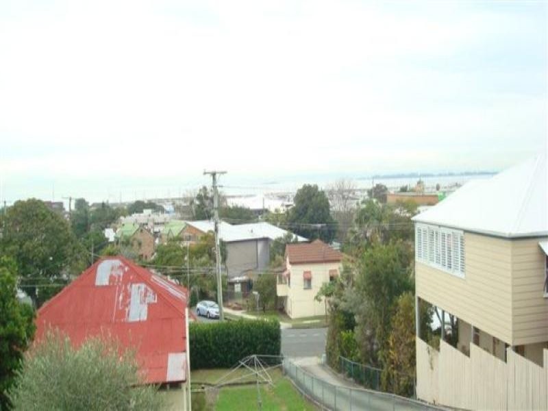 1/169 Melville Terrace, Manly QLD 4179