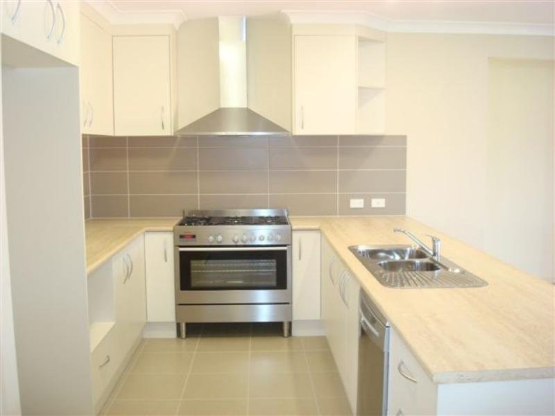 4 Begonia Court, Wynnum West QLD 4178