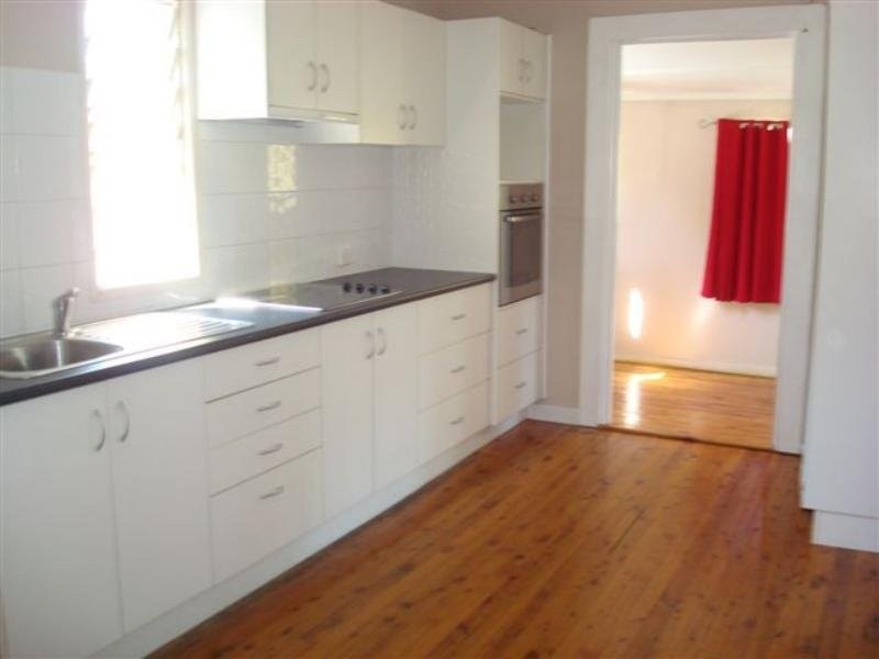 250 Whites Road, Lota QLD 4179