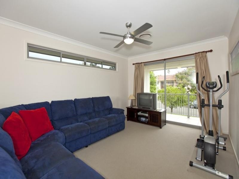 27 Carnation Road, Manly West QLD 4179