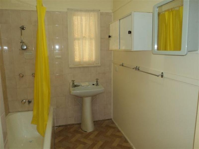 97 Richard Street, Lota QLD 4179