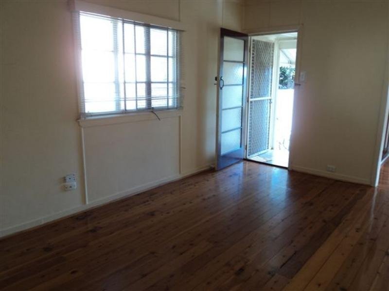 11 Haig Street, Wynnum QLD 4178
