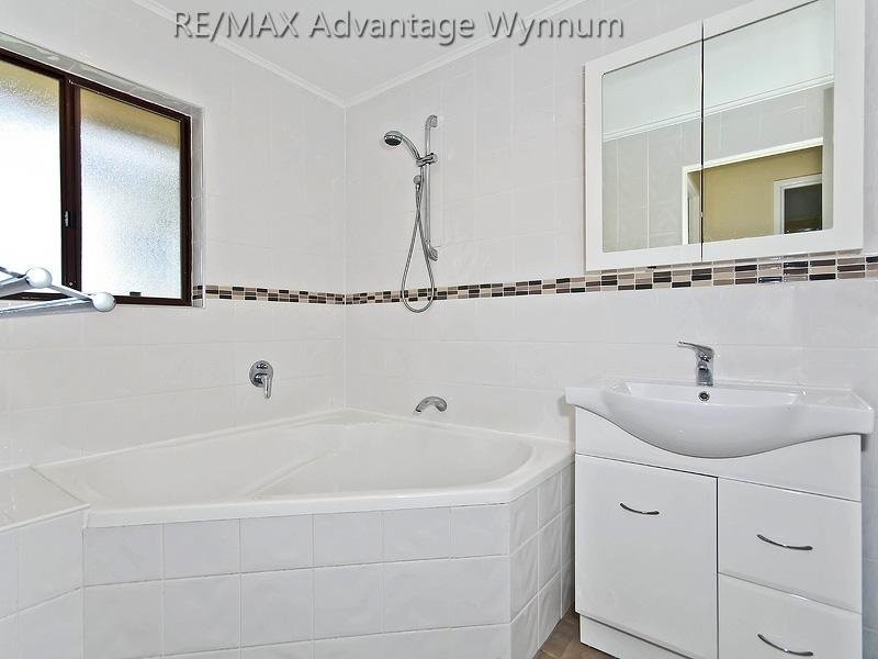 34 Tarwhine Street, Manly West QLD 4179