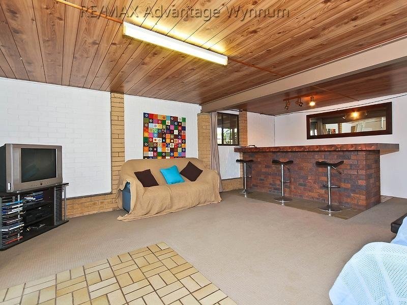 34 Tarwhine Street, Manly West QLD 4179