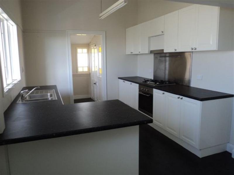 87 Preston Road, Manly QLD 4179