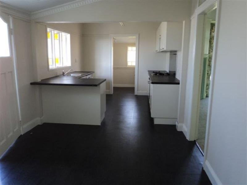 87 Preston Road, Manly QLD 4179