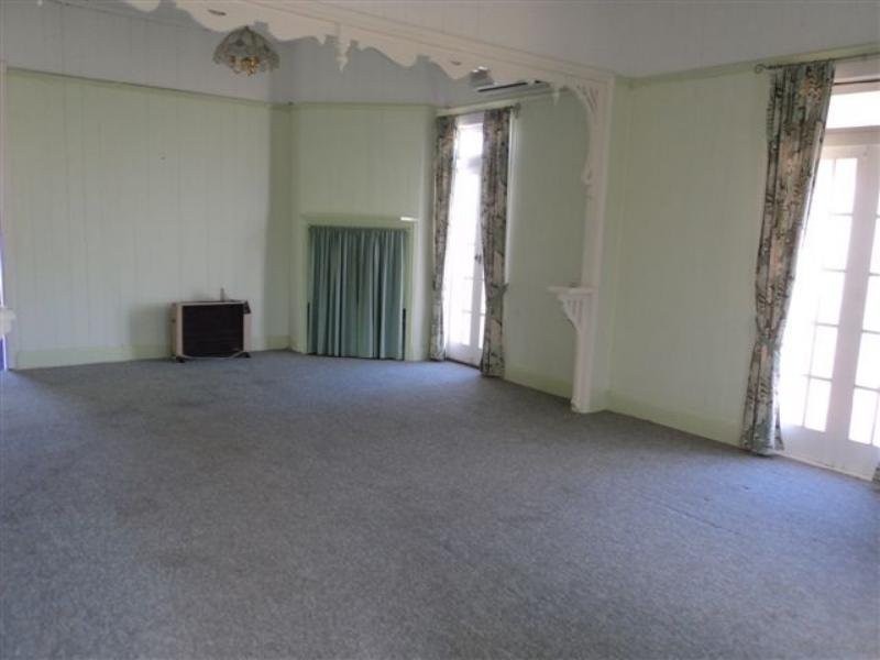 87 Preston Road, Manly QLD 4179