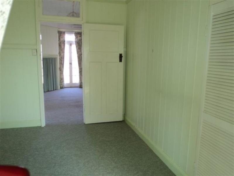 87 Preston Road, Manly QLD 4179