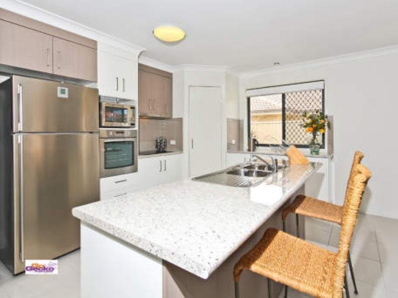 118 School Road, Wynnum West QLD 4178