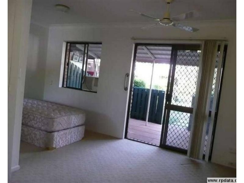 19/15 Carmichael Court, Wynnum QLD 4178