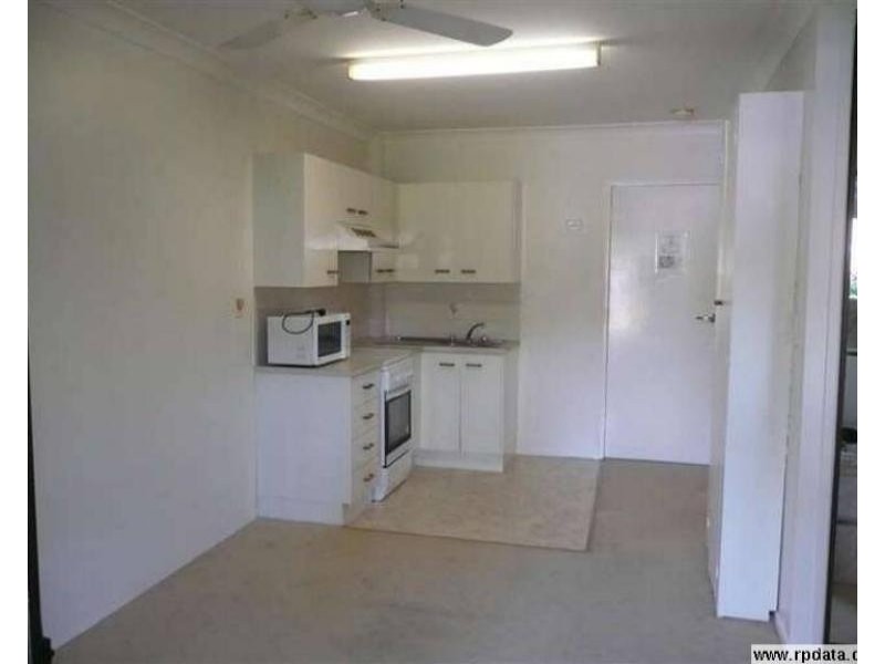 19/15 Carmichael Court, Wynnum QLD 4178