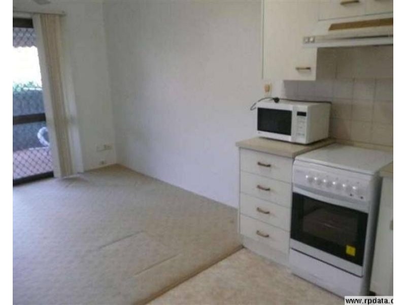 19/15 Carmichael Court, Wynnum QLD 4178