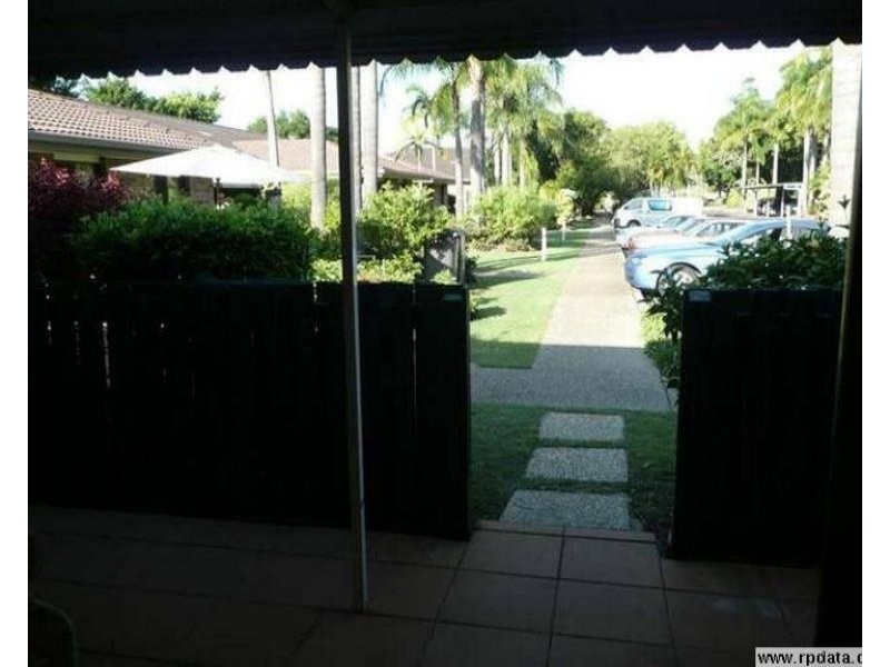 19/15 Carmichael Court, Wynnum QLD 4178