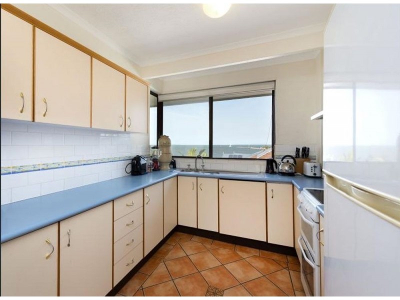 5/14 Nelson Parade, Manly QLD 4179