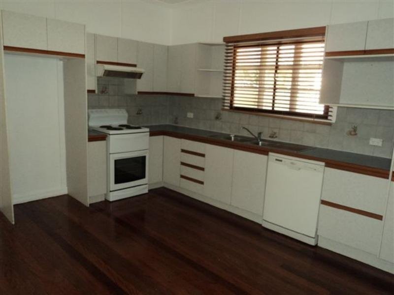 23 Faine Street, Manly West QLD 4179