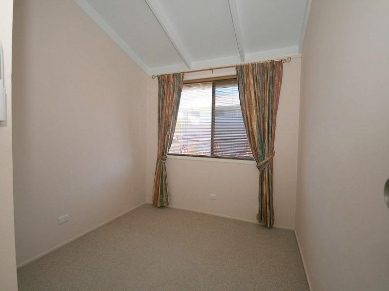 17 Cedar Street, Wynnum QLD 4178