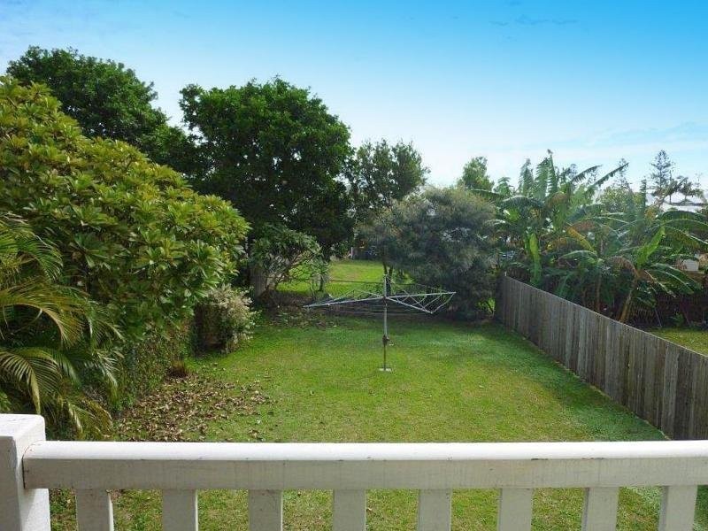 17 Cedar Street, Wynnum QLD 4178