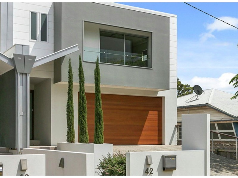 42 St Catherines Terrace, Wynnum QLD 4178