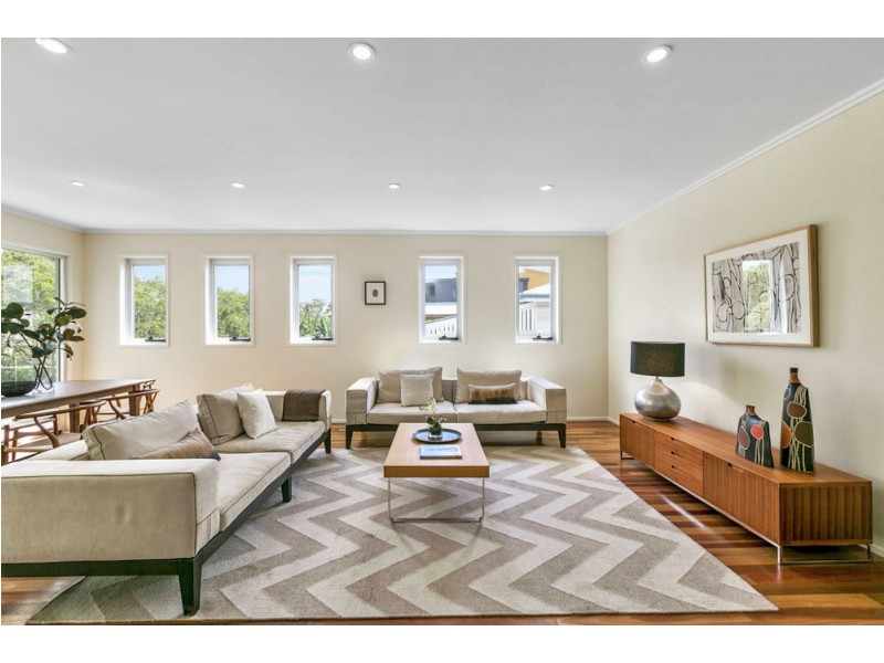 42 St Catherines Terrace, Wynnum QLD 4178