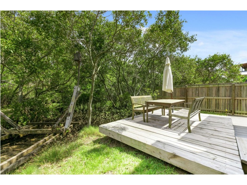 42 St Catherines Terrace, Wynnum QLD 4178