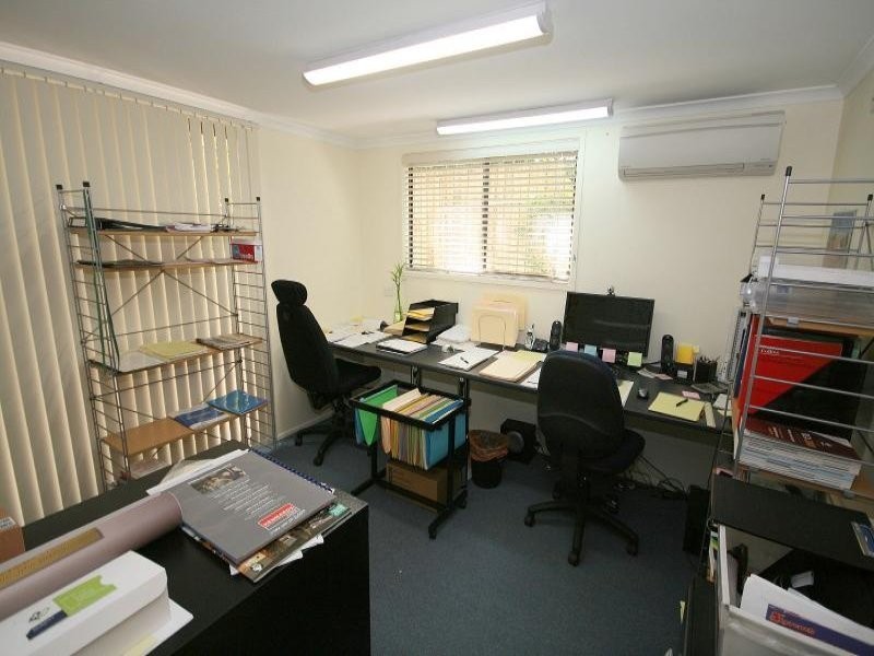 45 Raeburn Street, Manly QLD 4179