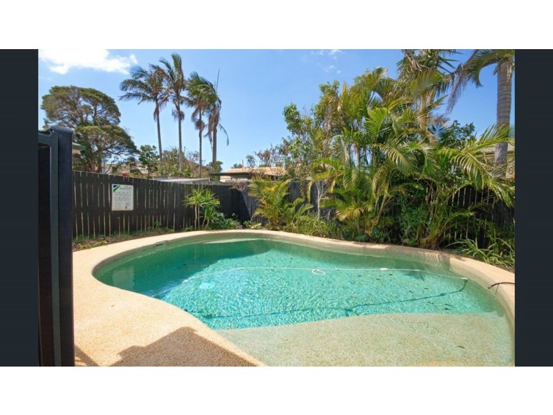 13 Ursula Place, Wynnum West QLD 4178