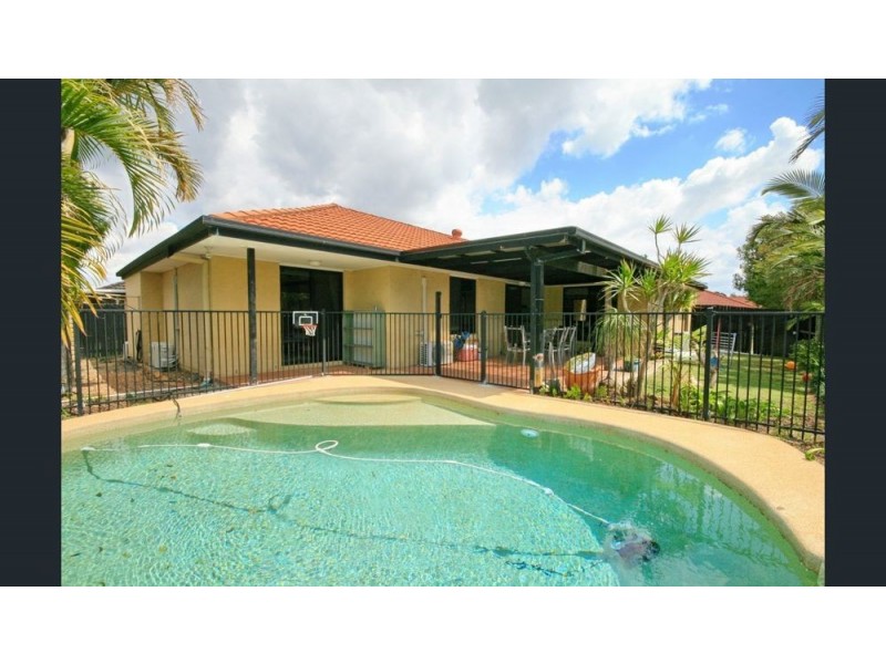13 Ursula Place, Wynnum West QLD 4178