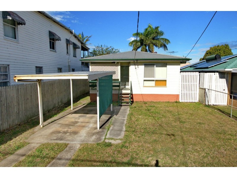 8 West Avenue, Wynnum QLD 4178