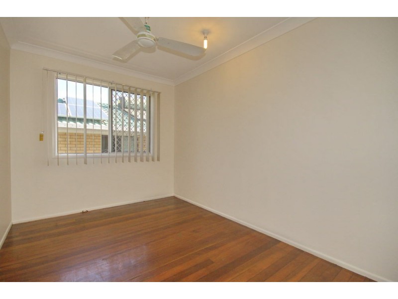 8 West Avenue, Wynnum QLD 4178