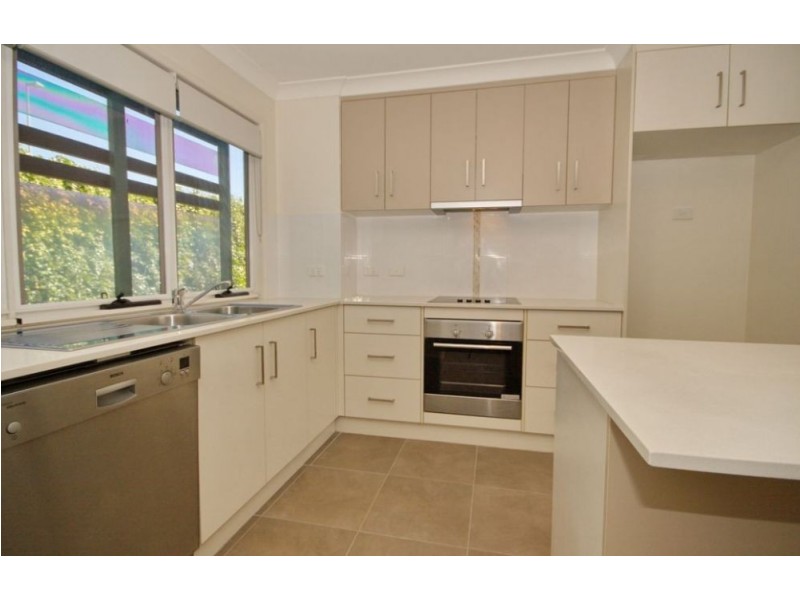 4/57 Yamboyna Street, Manly QLD 4179