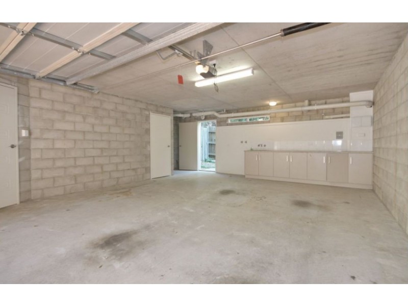 4/57 Yamboyna Street, Manly QLD 4179