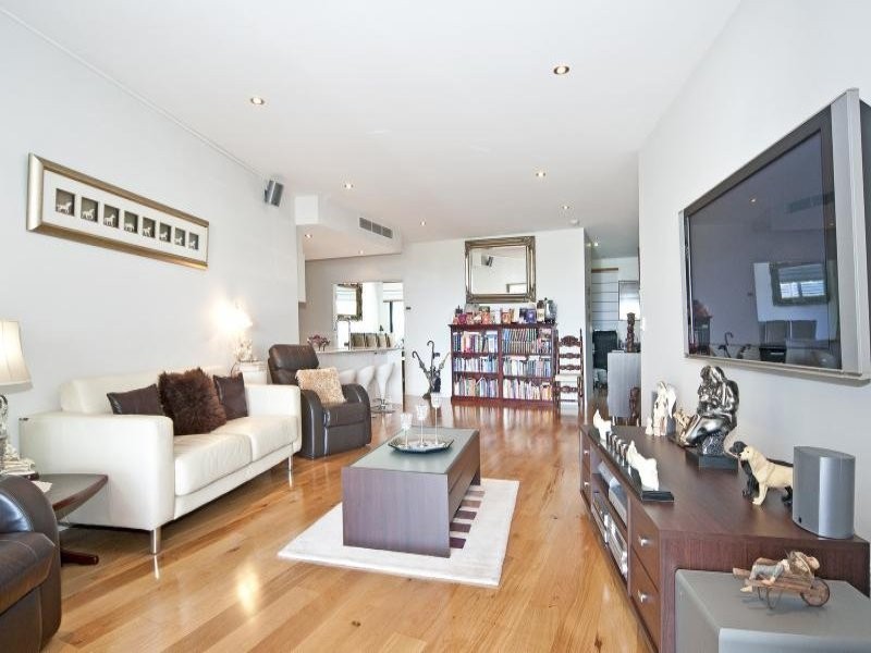 4/435 Esplanade, Manly QLD 4179