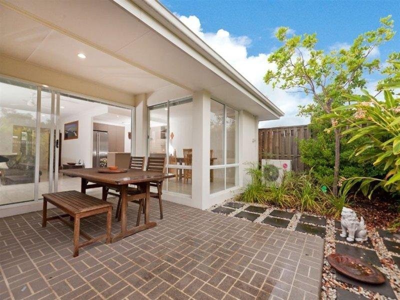 2/29 Lachlan Drive, Wakerley QLD 4154