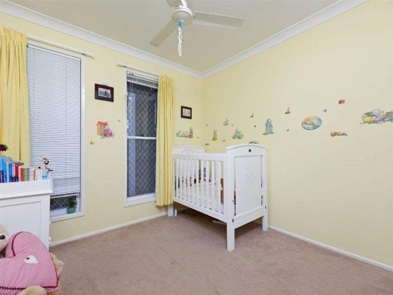 2/29 Lachlan Drive, Wakerley QLD 4154