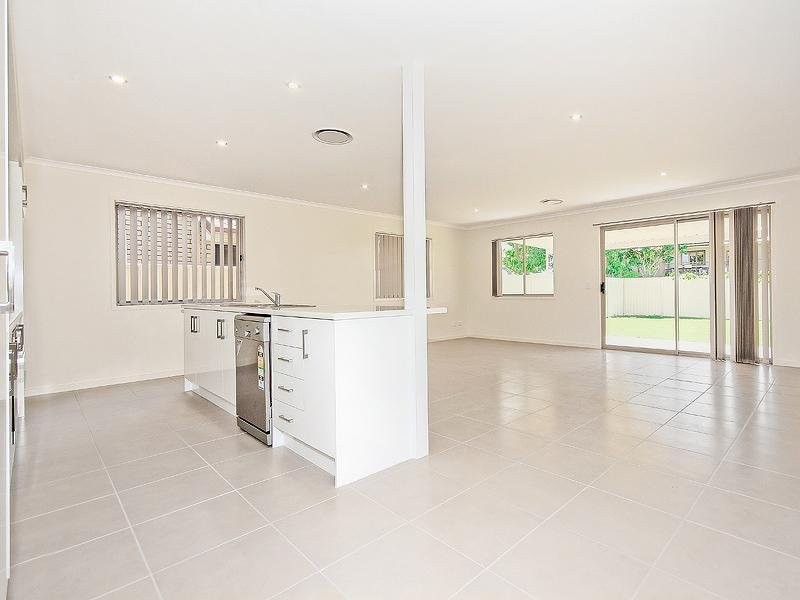 29 Barnham Street, Wynnum QLD 4178