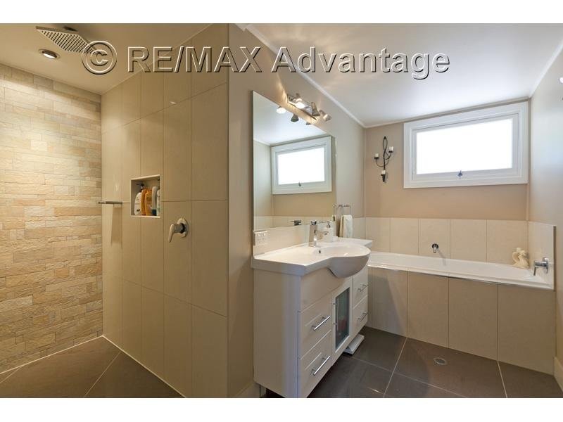94 Whites Road, Manly West QLD 4179