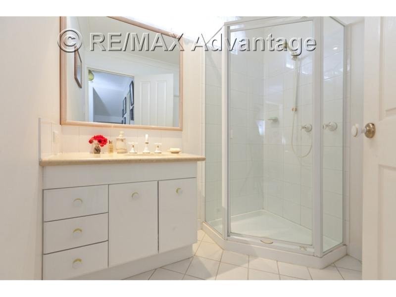 5/35 Benalla Street, Manly QLD 4179