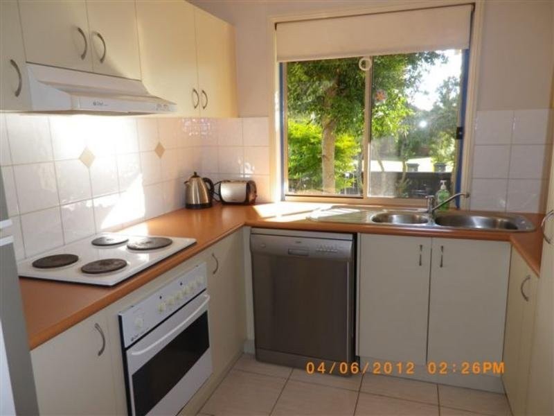 6 Jacqueline Place, Wynnum West QLD 4178