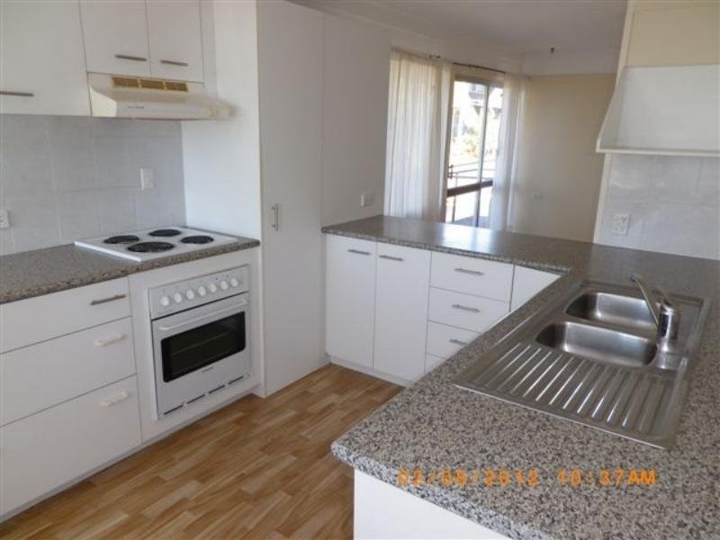 37 Oceana Terrace, Manly QLD 4179