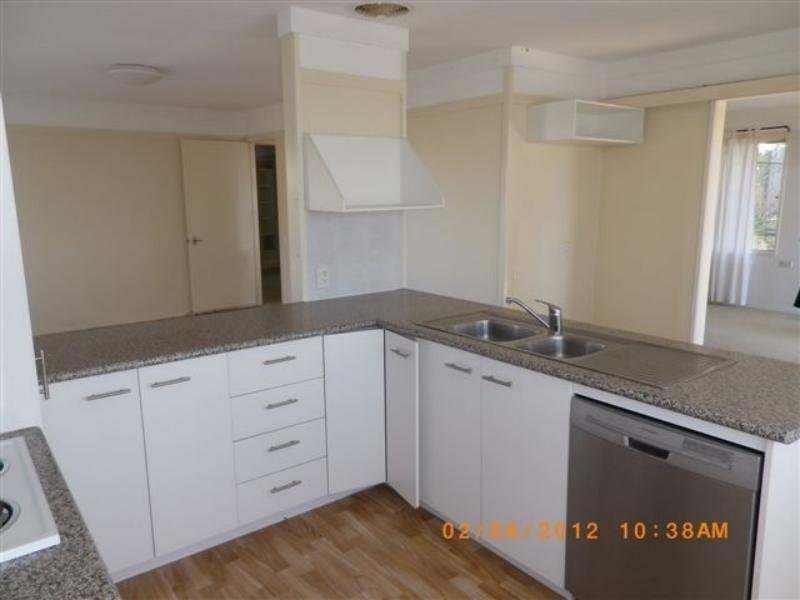 37 Oceana Terrace, Manly QLD 4179